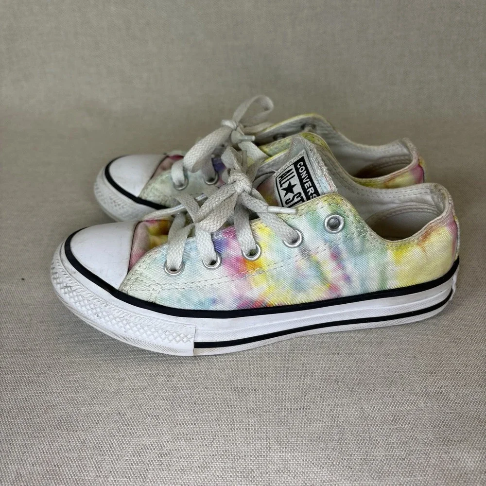 Converse Chuck Taylor All Star Tie Dye Low‎ Youth's Sneakers Size 13 Multicolor